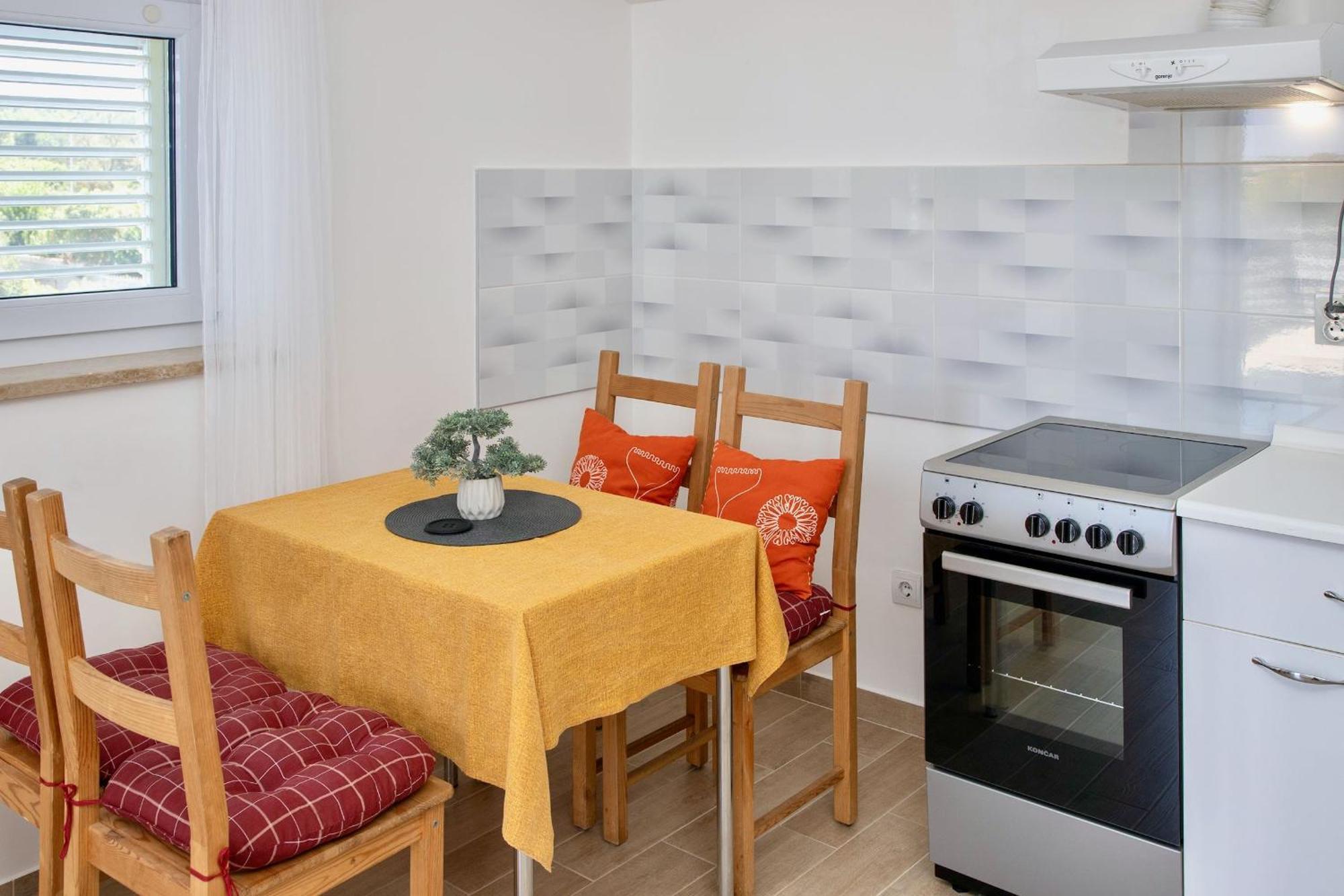Apartamento Goldfinch Estate Banjole Habitación foto